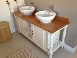 Albert Edwards Kitchen Furniture