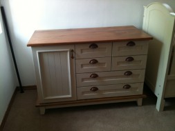 Albert Edwards Kitchen Furniture