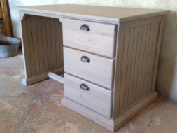 Albert Edwards Kitchen Furniture