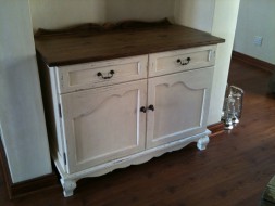Albert Edwards Kitchen Furniture
