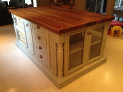 Albert Edwards Kitchen Furniture